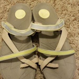 Womens Vionic Sandals